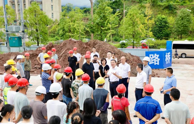 龐佑成深入基層一線(xiàn)宣講黨的二十屆三中全會(huì)精神 開(kāi)展“夏日送清涼”活動(dòng)